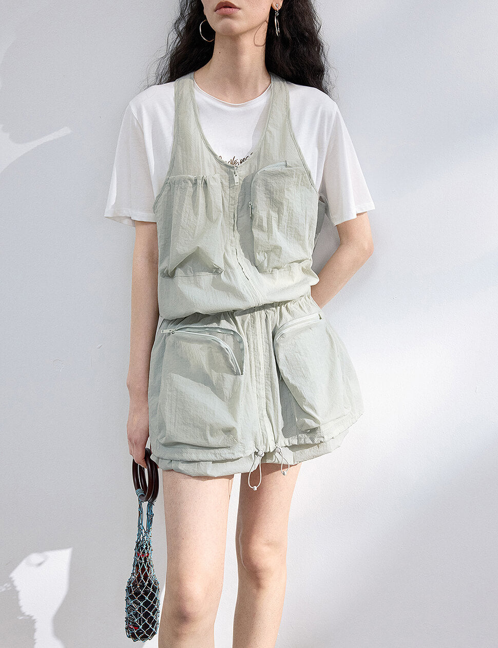 Pebble Parachute Pocket Tank