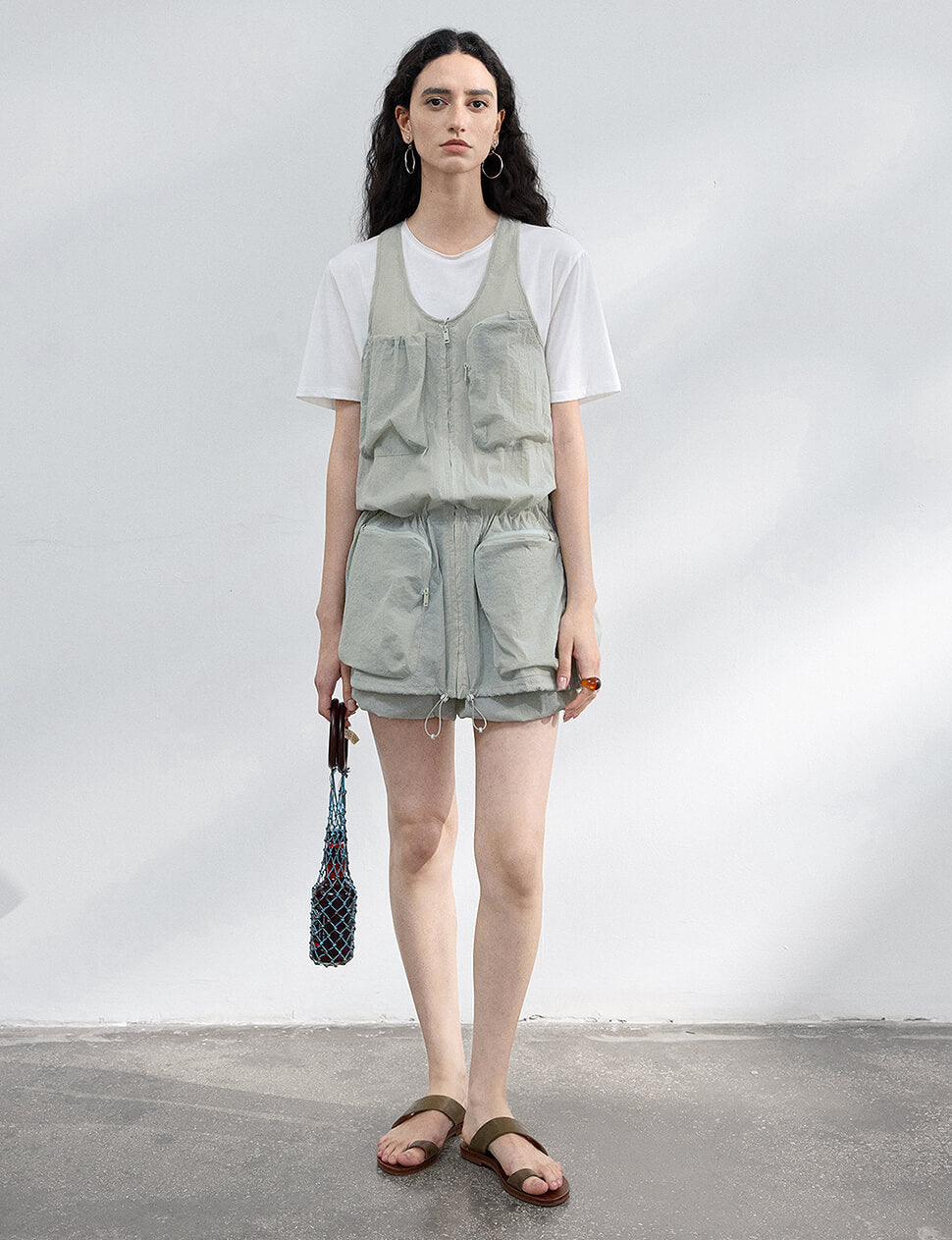 Pebble Parachute Pocket Tank