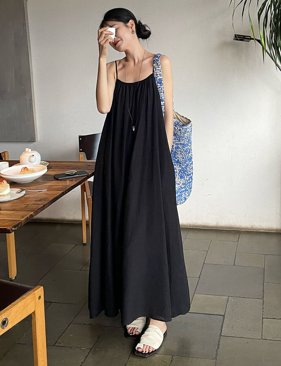 Antonia Black Dress