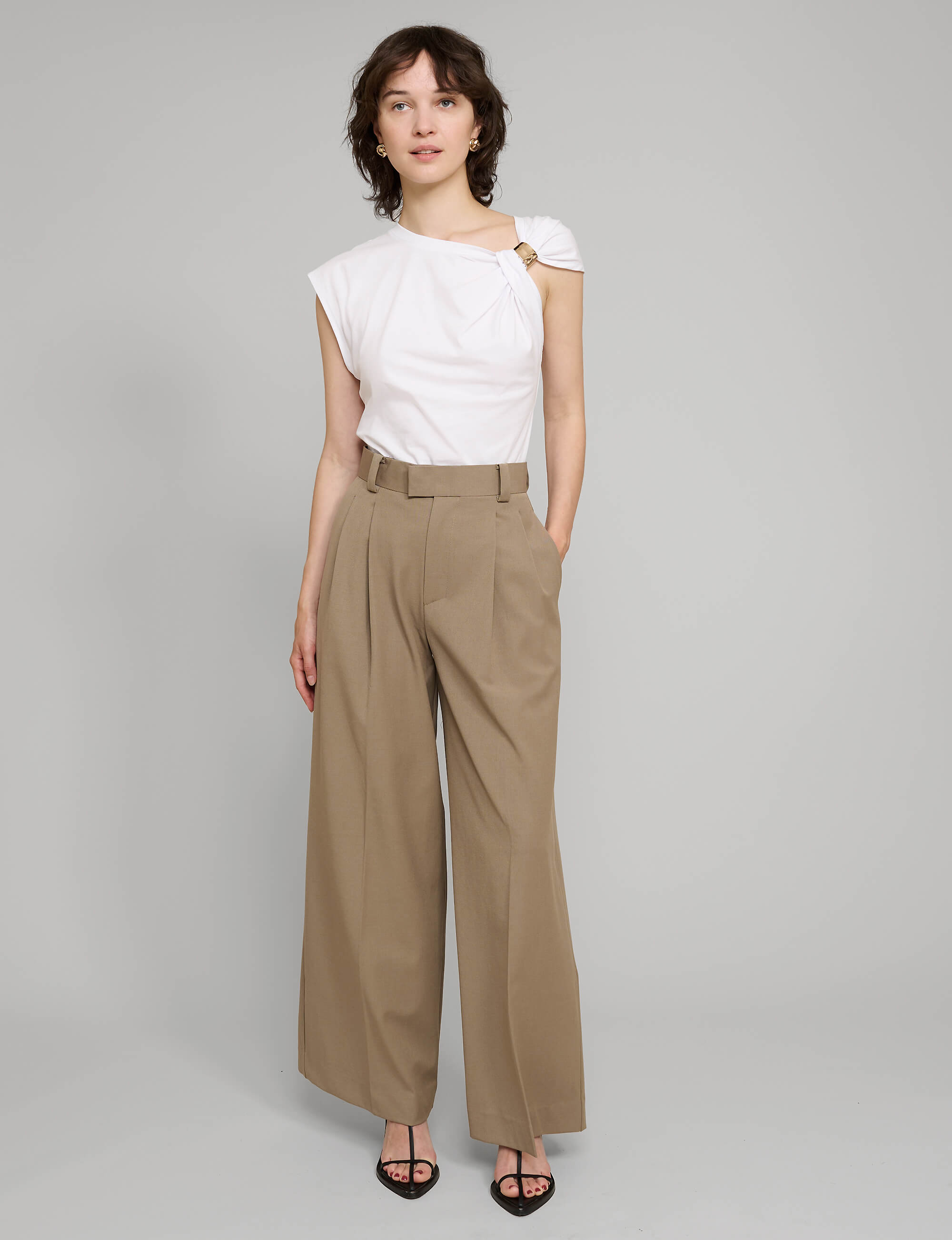 Tan Wide Leg Pants L Tan Wide Leg Pants L