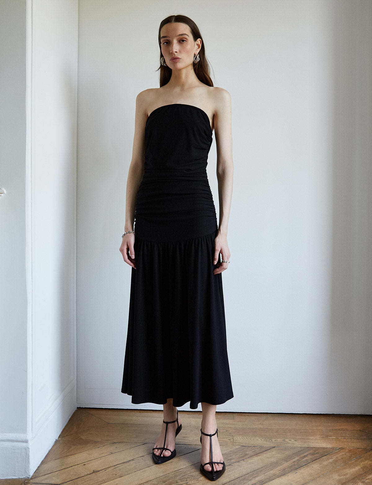 Claudia Ruched Strapless Maxi Dress L Claudia Ruched Strapless Maxi Dress L