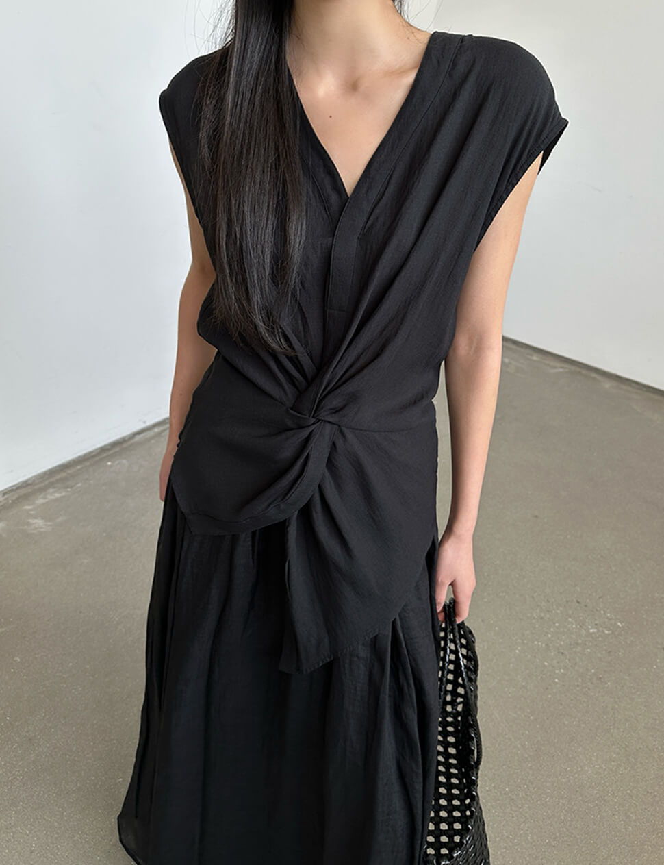 Black Twist Front Top-PREORDER