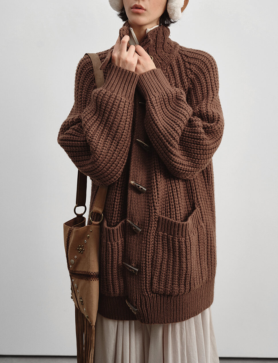 Brown Horn-Hook Chunky Cardigan -PREORDER