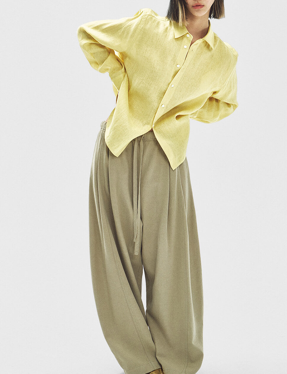 Wide-Leg Drawstring Trousers in Khaki