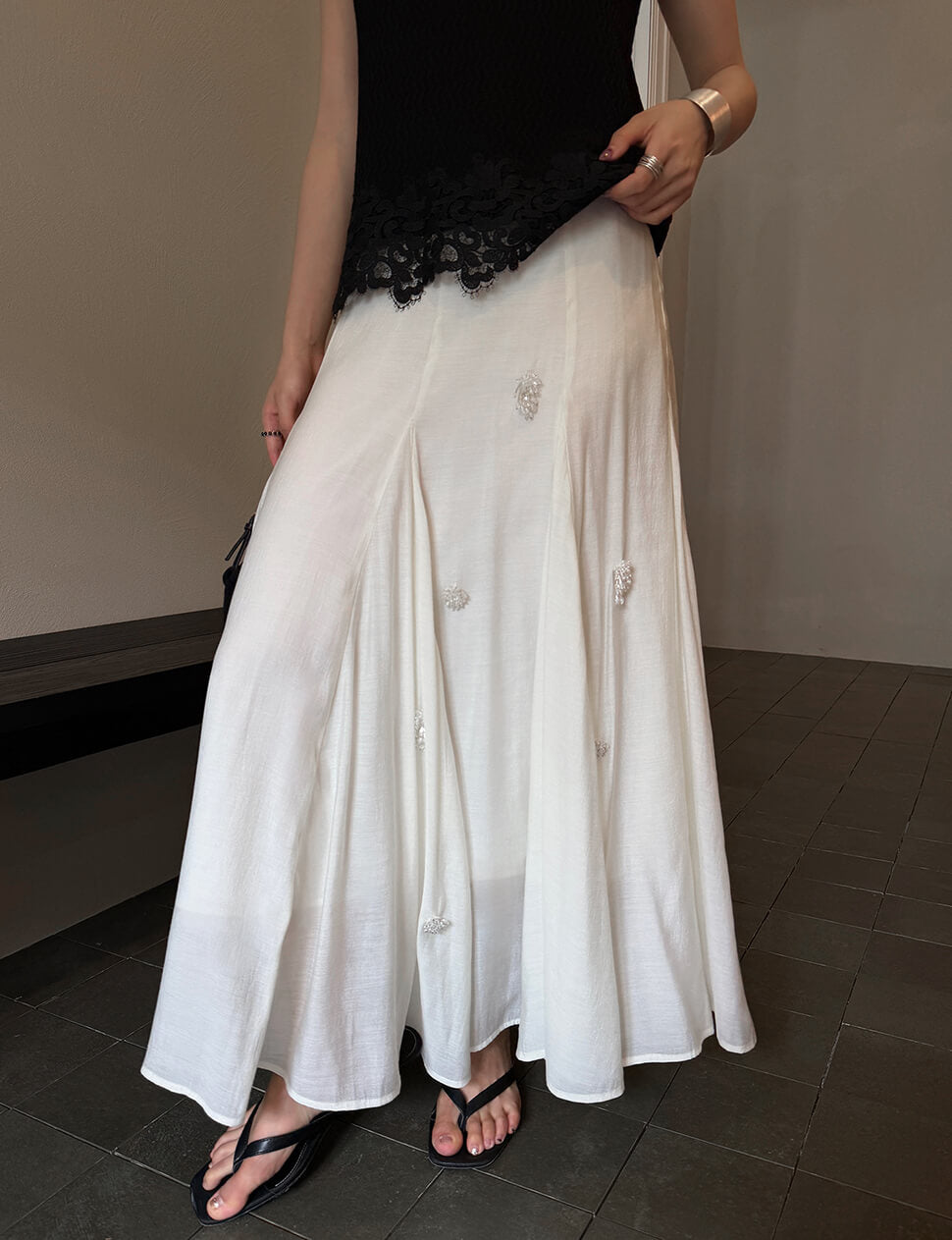 Ivory Beaded Appliqué Pleated Maxi Skirt-PREORDER