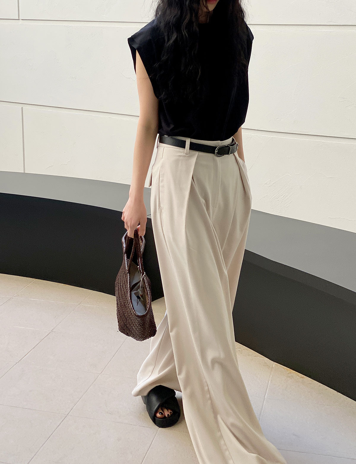 Solid Pleated Wide Leg Pants  Wide pants outfit, Wide leg pants